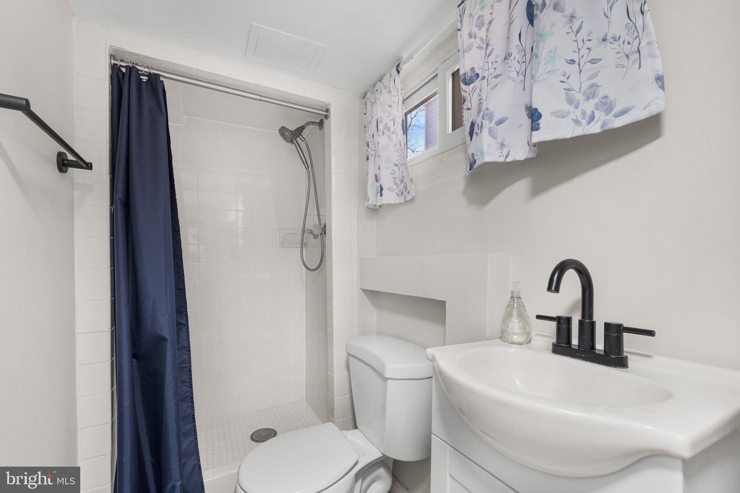 1227 TALBERT ST SE, WASHINGTON, District Of Columbia 20020, 3 Bedrooms Bedrooms, 12 Rooms Rooms,2 BathroomsBathrooms,Residential,For sale,1227 TALBERT ST SE,DCDC2235430 MLS # DCDC2235430 1227 TALBERT ST SE, WASHINGTON, District Of Columbia 20020, 3 Bedrooms Bedrooms, 12 Rooms Rooms,2 BathroomsBathrooms,Residential,For sale,1227 TALBERT ST SE,DCDC2235430 MLS # DCDC2235430