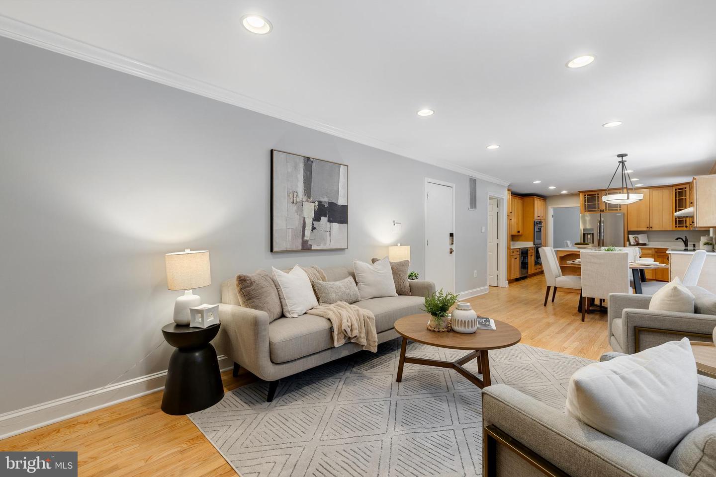 6443 LINWAY TER, MCLEAN, Virginia 22101, 5 Bedrooms Bedrooms, ,3 BathroomsBathrooms,Residential,For sale,6443 LINWAY TER,VAFX2282578 MLS # VAFX2282578 6443 LINWAY TER, MCLEAN, Virginia 22101, 5 Bedrooms Bedrooms, ,3 BathroomsBathrooms,Residential,For sale,6443 LINWAY TER,VAFX2282578 MLS # VAFX2282578