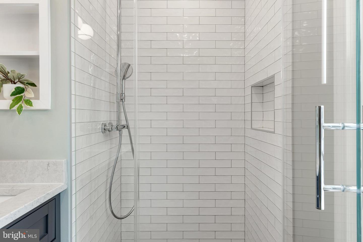 6443 LINWAY TER, MCLEAN, Virginia 22101, 5 Bedrooms Bedrooms, ,3 BathroomsBathrooms,Residential,For sale,6443 LINWAY TER,VAFX2282578 MLS # VAFX2282578 6443 LINWAY TER, MCLEAN, Virginia 22101, 5 Bedrooms Bedrooms, ,3 BathroomsBathrooms,Residential,For sale,6443 LINWAY TER,VAFX2282578 MLS # VAFX2282578