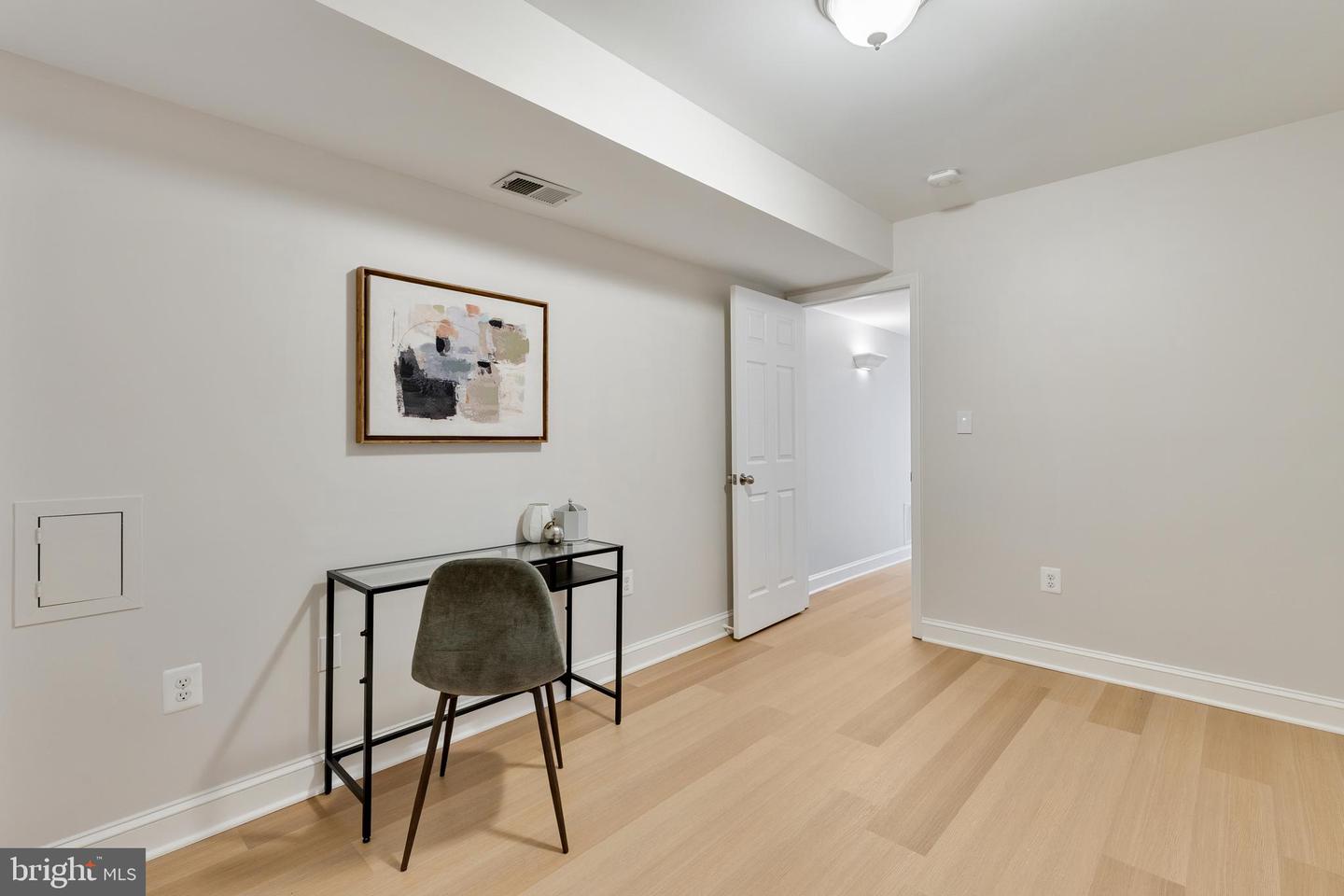 6443 LINWAY TER, MCLEAN, Virginia 22101, 5 Bedrooms Bedrooms, ,3 BathroomsBathrooms,Residential,For sale,6443 LINWAY TER,VAFX2282578 MLS # VAFX2282578 6443 LINWAY TER, MCLEAN, Virginia 22101, 5 Bedrooms Bedrooms, ,3 BathroomsBathrooms,Residential,For sale,6443 LINWAY TER,VAFX2282578 MLS # VAFX2282578