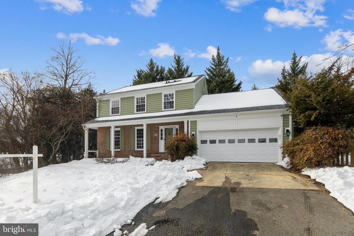 6443 LINWAY TER, MCLEAN, Virginia 22101, 5 Bedrooms Bedrooms, ,3 BathroomsBathrooms,Residential,For sale,6443 LINWAY TER,VAFX2282578 MLS # VAFX2282578 6443 LINWAY TER, MCLEAN, Virginia 22101, 5 Bedrooms Bedrooms, ,3 BathroomsBathrooms,Residential,For sale,6443 LINWAY TER,VAFX2282578 MLS # VAFX2282578