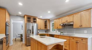 6443 LINWAY TER, MCLEAN, Virginia 22101, 5 Bedrooms Bedrooms, ,3 BathroomsBathrooms,Residential,For sale,6443 LINWAY TER,VAFX2282578 MLS # VAFX2282578