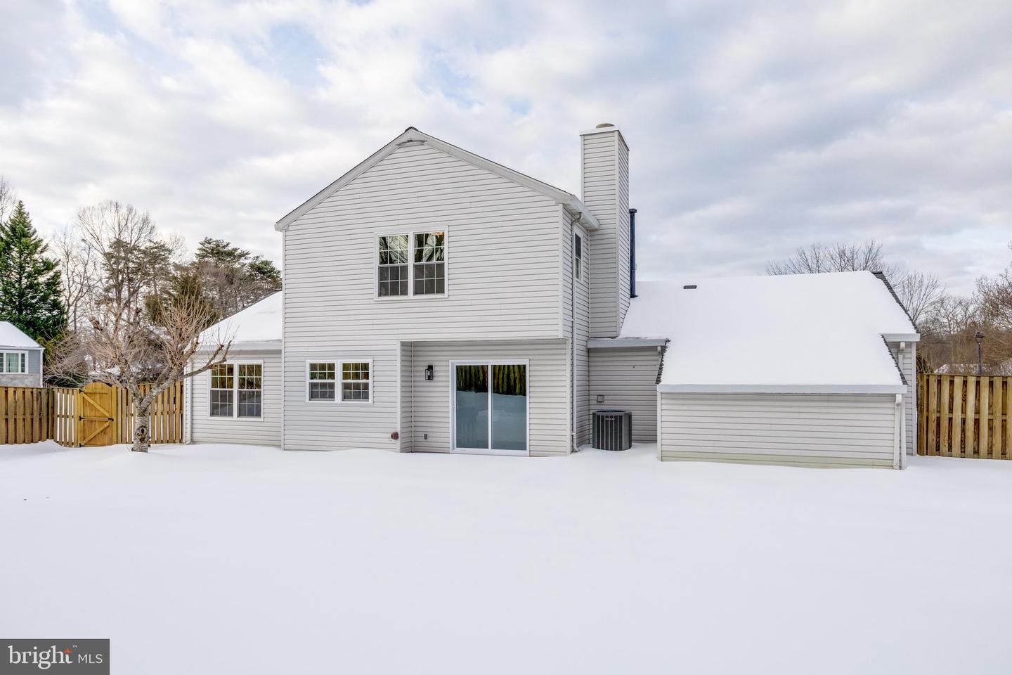 6519 SARA ALYCE CT, BURKE, Virginia 22015, 3 Bedrooms Bedrooms, ,2 BathroomsBathrooms,Residential,For sale,6519 SARA ALYCE CT,VAFX2283346 MLS # VAFX2283346