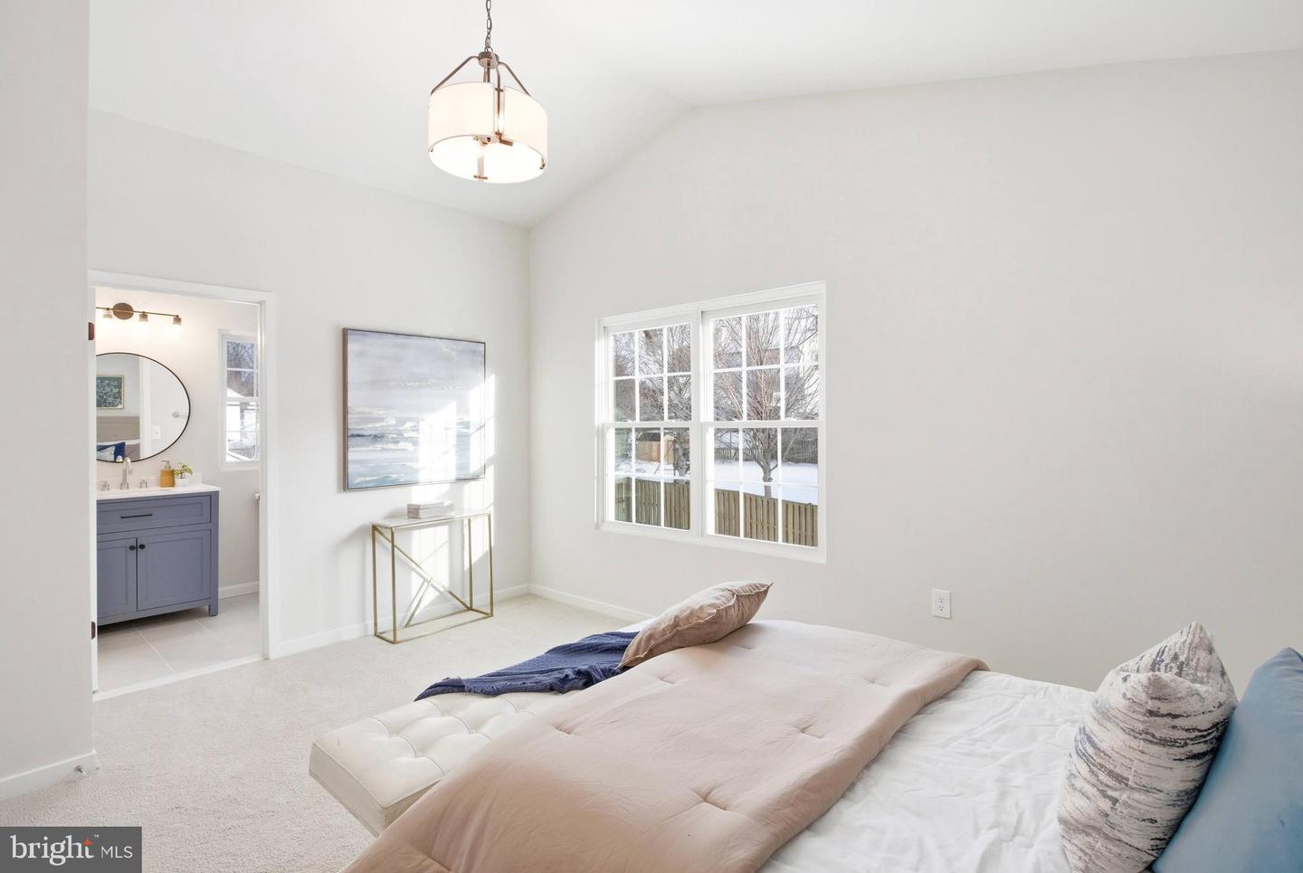 6519 SARA ALYCE CT, BURKE, Virginia 22015, 3 Bedrooms Bedrooms, ,2 BathroomsBathrooms,Residential,For sale,6519 SARA ALYCE CT,VAFX2283346 MLS # VAFX2283346