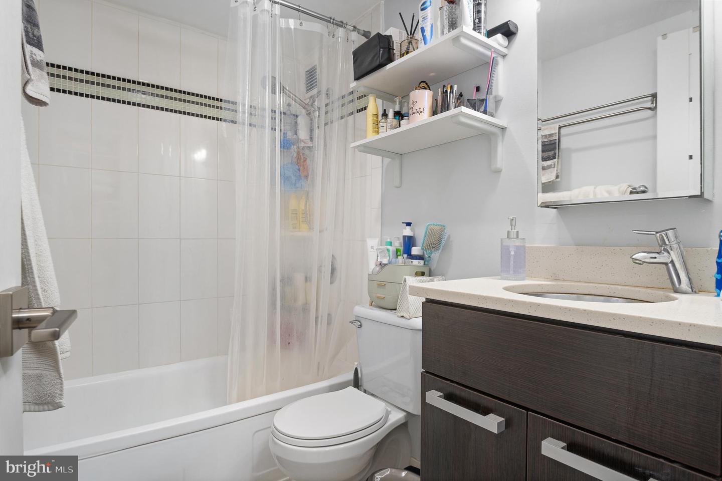 1101 3RD ST SW #610, WASHINGTON, District Of Columbia 20024, 1 Bedroom Bedrooms, ,1 BathroomBathrooms,Residential,For sale,1101 3RD ST SW #610,DCDC2235768 MLS # DCDC2235768