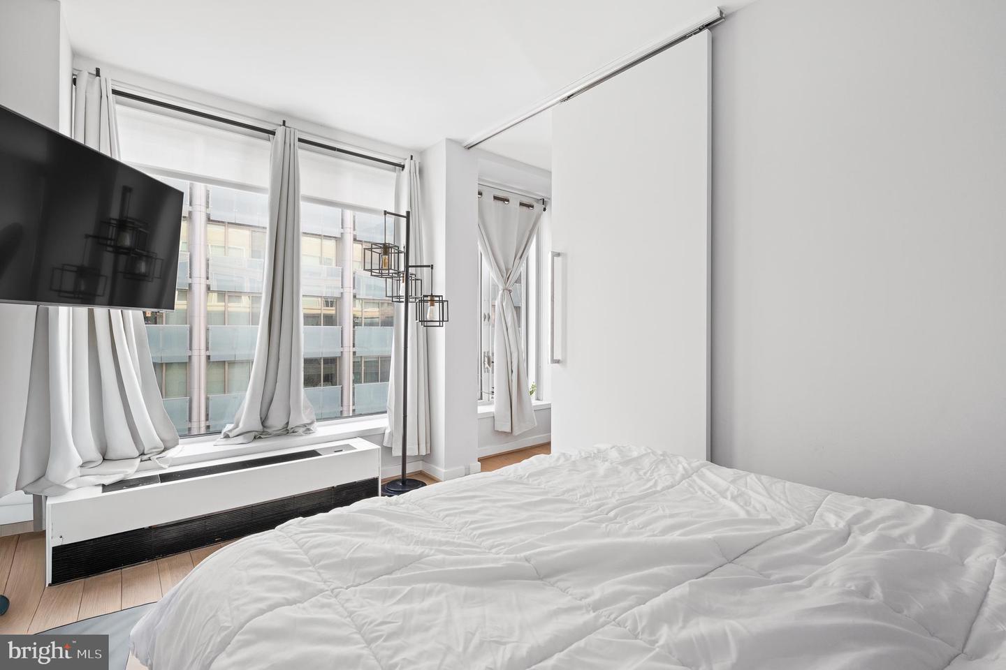 1101 3RD ST SW #610, WASHINGTON, District Of Columbia 20024, 1 Bedroom Bedrooms, ,1 BathroomBathrooms,Residential,For sale,1101 3RD ST SW #610,DCDC2235768 MLS # DCDC2235768