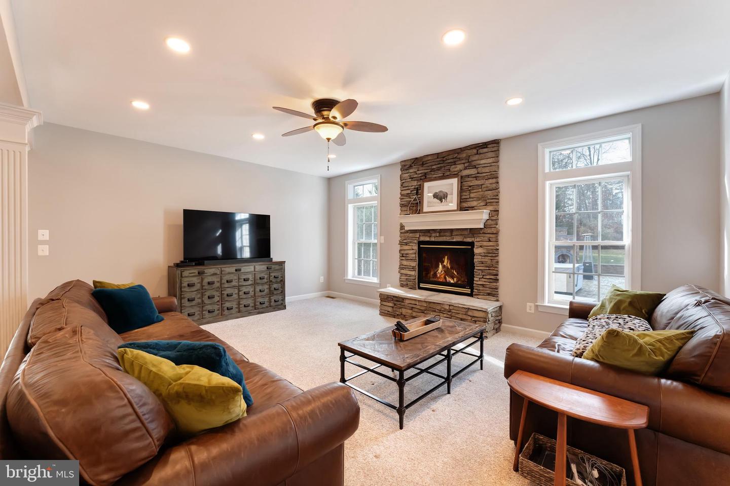 42591 UNBRIDLEDS SONG PL, CHANTILLY, Virginia 20152, 5 Bedrooms Bedrooms, ,4 BathroomsBathrooms,Residential,For sale,42591 UNBRIDLEDS SONG PL,VALO2113136 MLS # VALO2113136