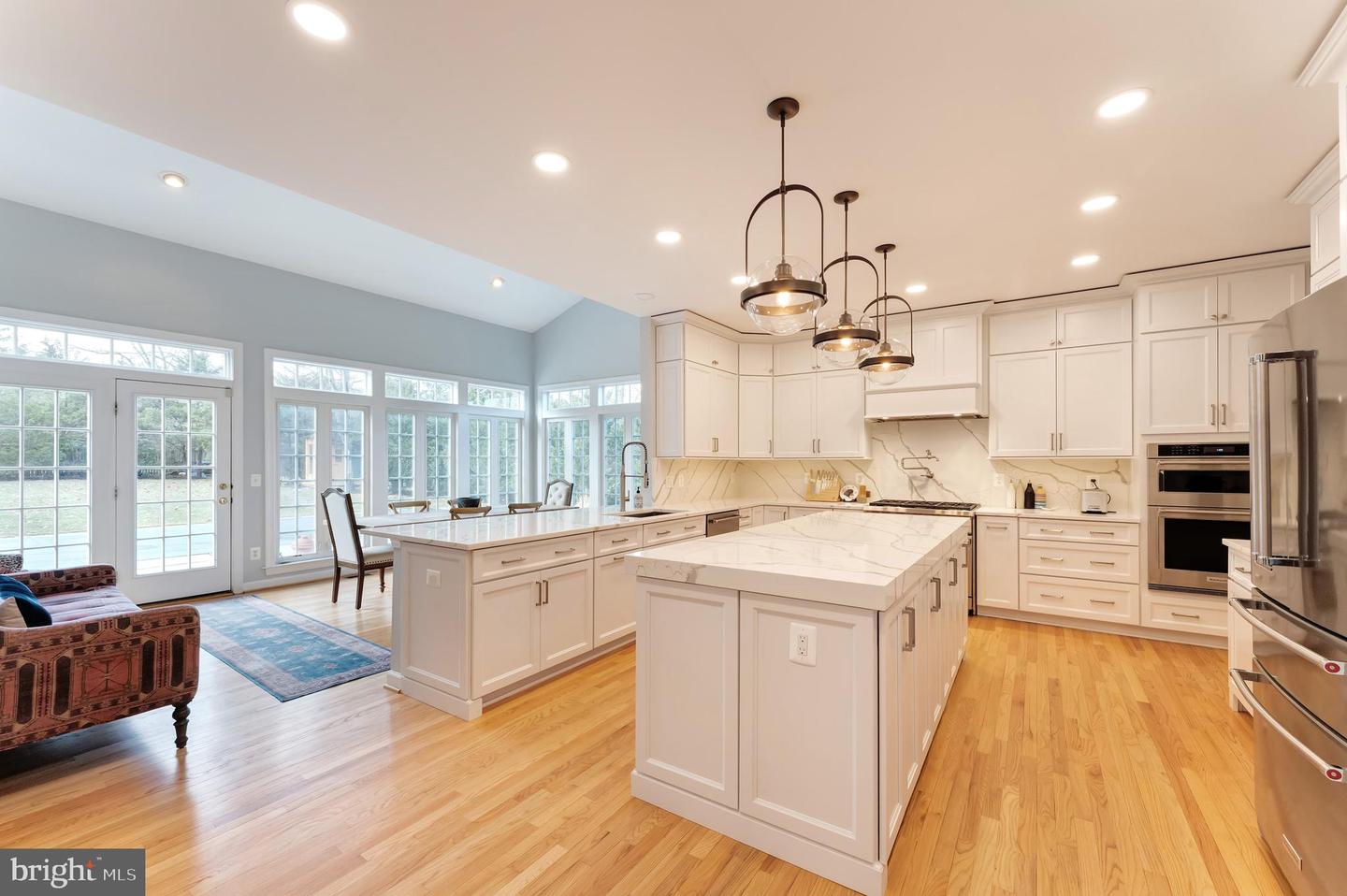 42591 UNBRIDLEDS SONG PL, CHANTILLY, Virginia 20152, 5 Bedrooms Bedrooms, ,4 BathroomsBathrooms,Residential,For sale,42591 UNBRIDLEDS SONG PL,VALO2113136 MLS # VALO2113136