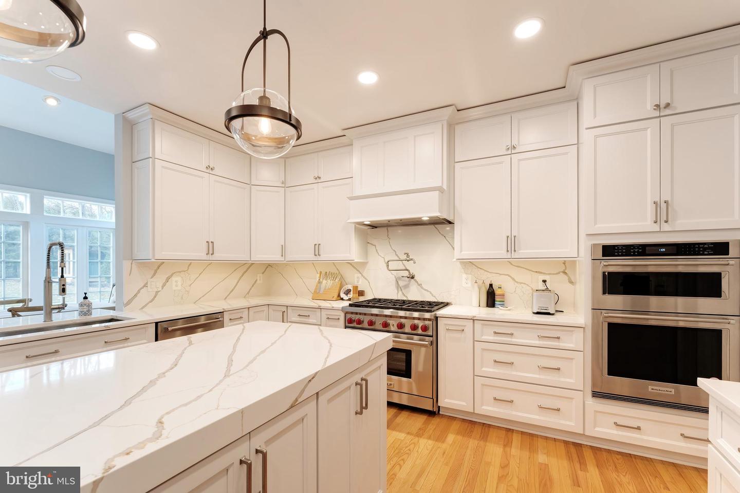 42591 UNBRIDLEDS SONG PL, CHANTILLY, Virginia 20152, 5 Bedrooms Bedrooms, ,4 BathroomsBathrooms,Residential,For sale,42591 UNBRIDLEDS SONG PL,VALO2113136 MLS # VALO2113136