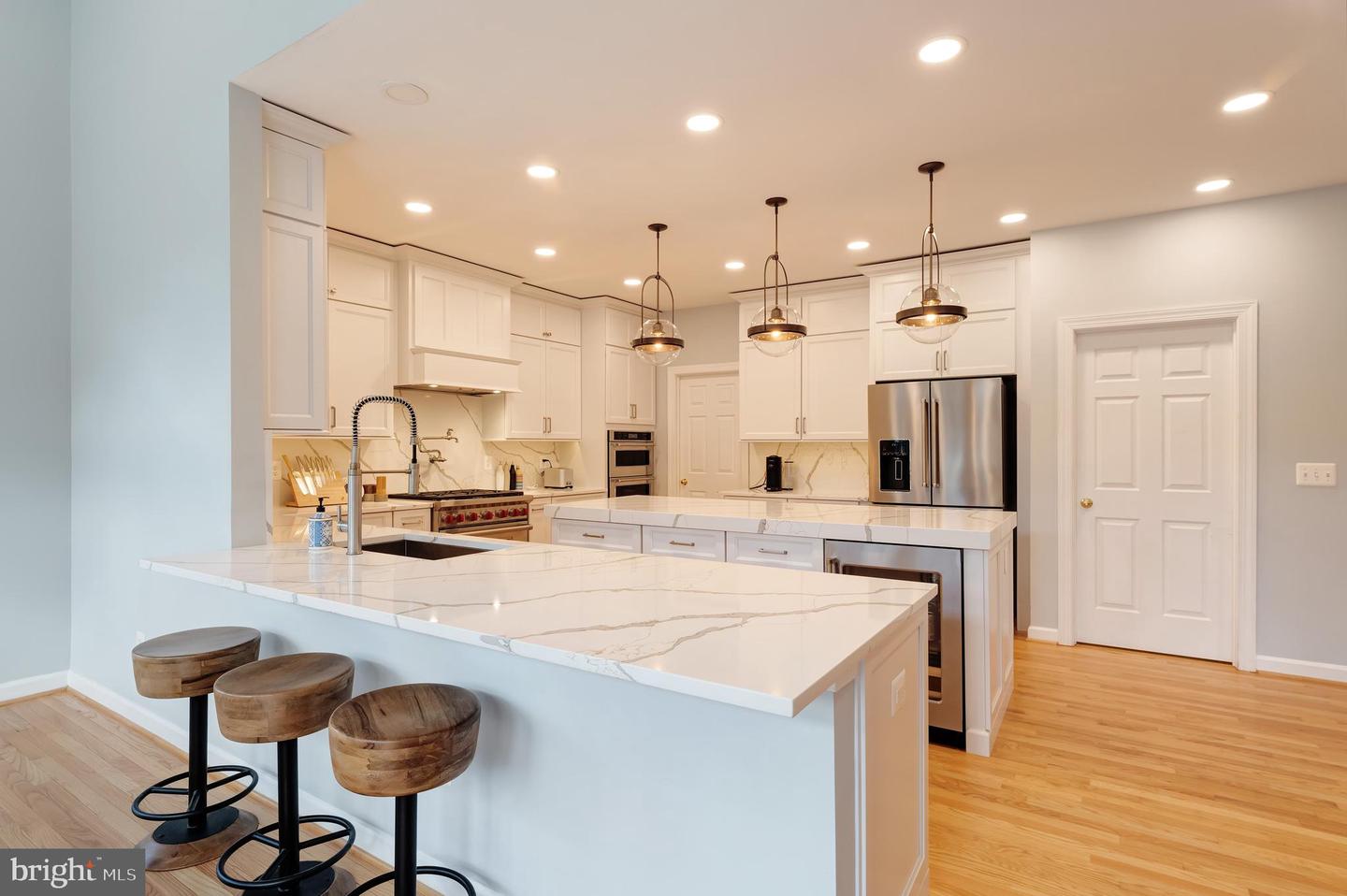 42591 UNBRIDLEDS SONG PL, CHANTILLY, Virginia 20152, 5 Bedrooms Bedrooms, ,4 BathroomsBathrooms,Residential,For sale,42591 UNBRIDLEDS SONG PL,VALO2113136 MLS # VALO2113136