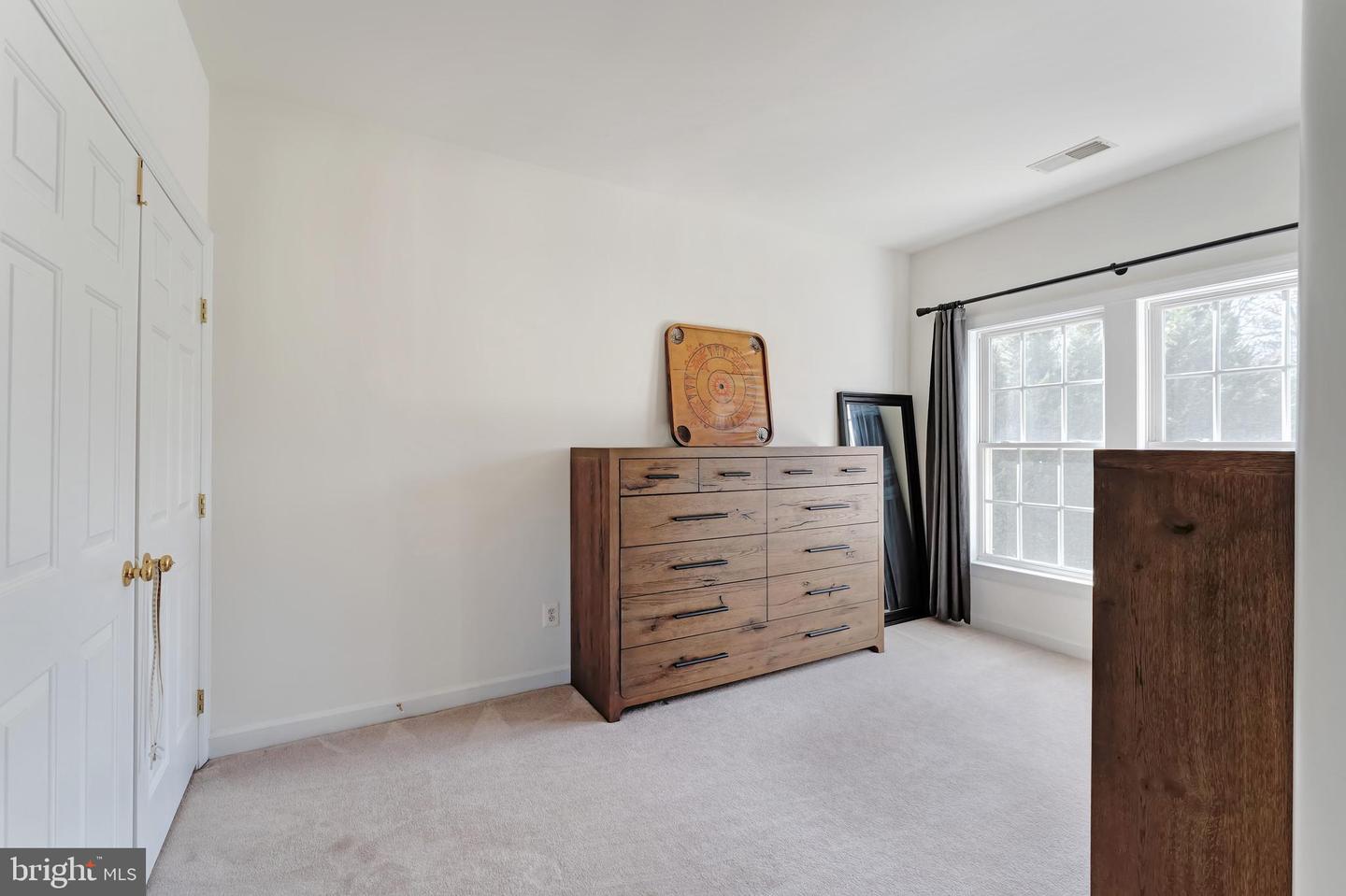 42591 UNBRIDLEDS SONG PL, CHANTILLY, Virginia 20152, 5 Bedrooms Bedrooms, ,4 BathroomsBathrooms,Residential,For sale,42591 UNBRIDLEDS SONG PL,VALO2113136 MLS # VALO2113136