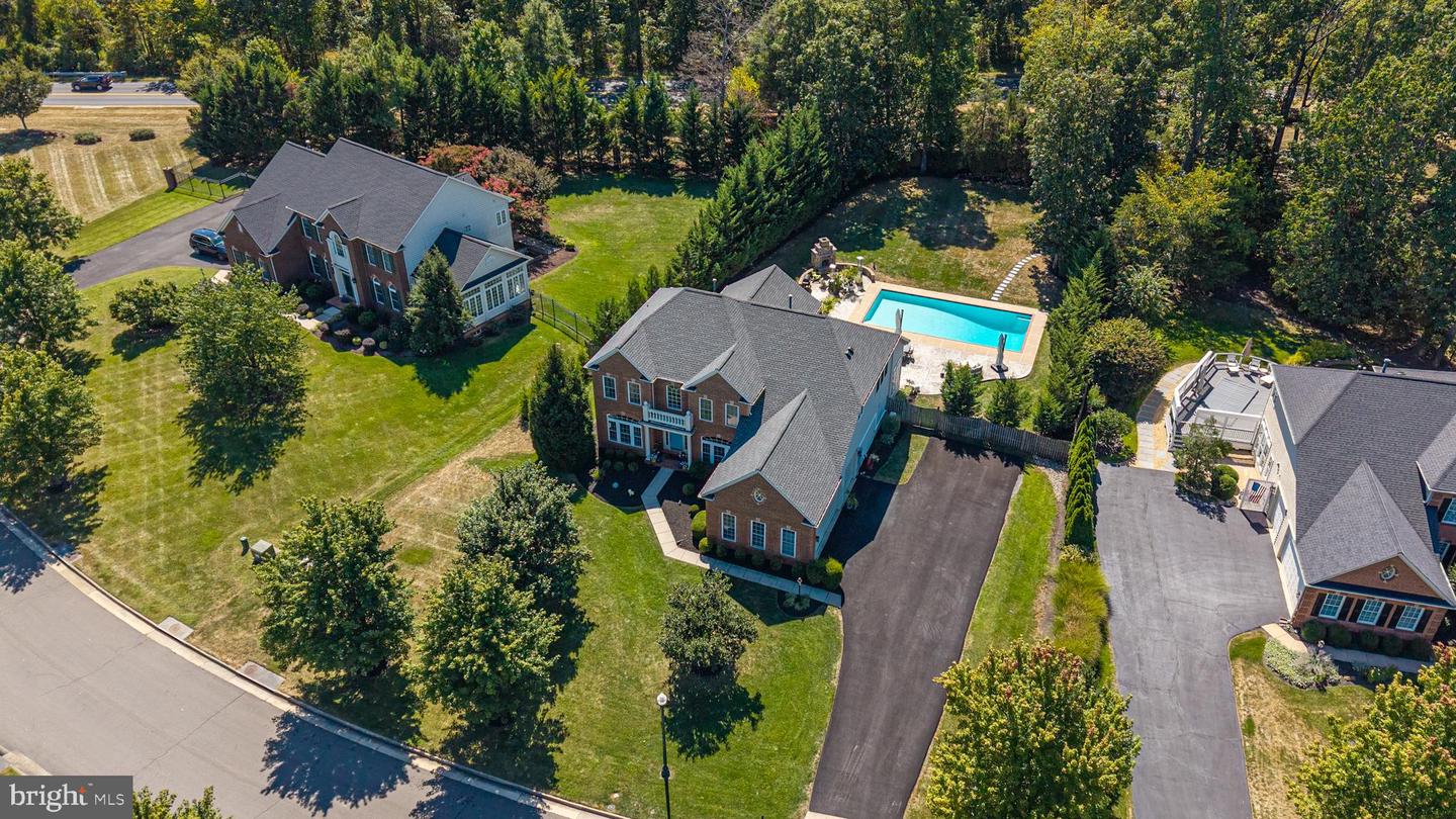 42591 UNBRIDLEDS SONG PL, CHANTILLY, Virginia 20152, 5 Bedrooms Bedrooms, ,4 BathroomsBathrooms,Residential,For sale,42591 UNBRIDLEDS SONG PL,VALO2113136 MLS # VALO2113136