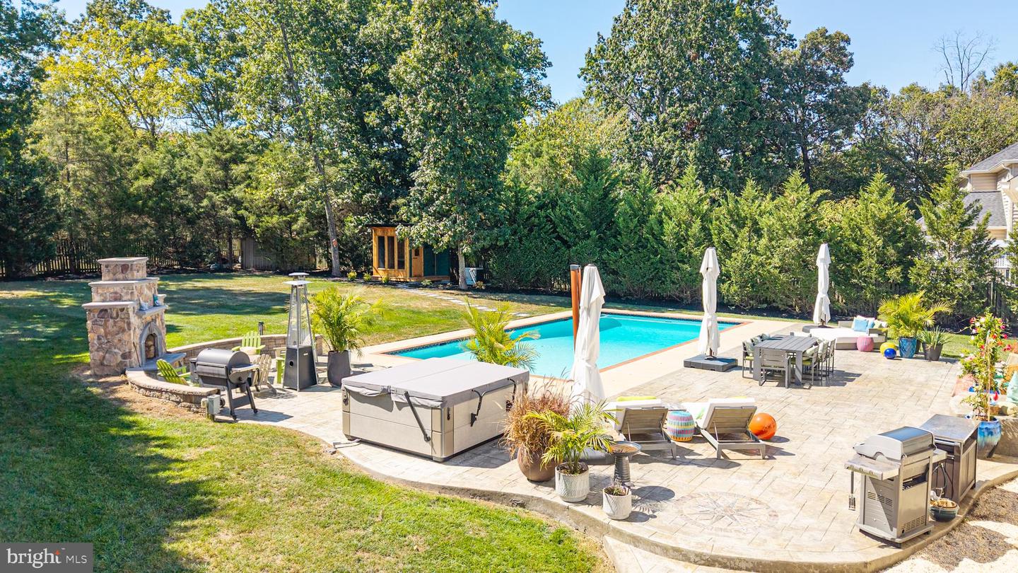 42591 UNBRIDLEDS SONG PL, CHANTILLY, Virginia 20152, 5 Bedrooms Bedrooms, ,4 BathroomsBathrooms,Residential,For sale,42591 UNBRIDLEDS SONG PL,VALO2113136 MLS # VALO2113136