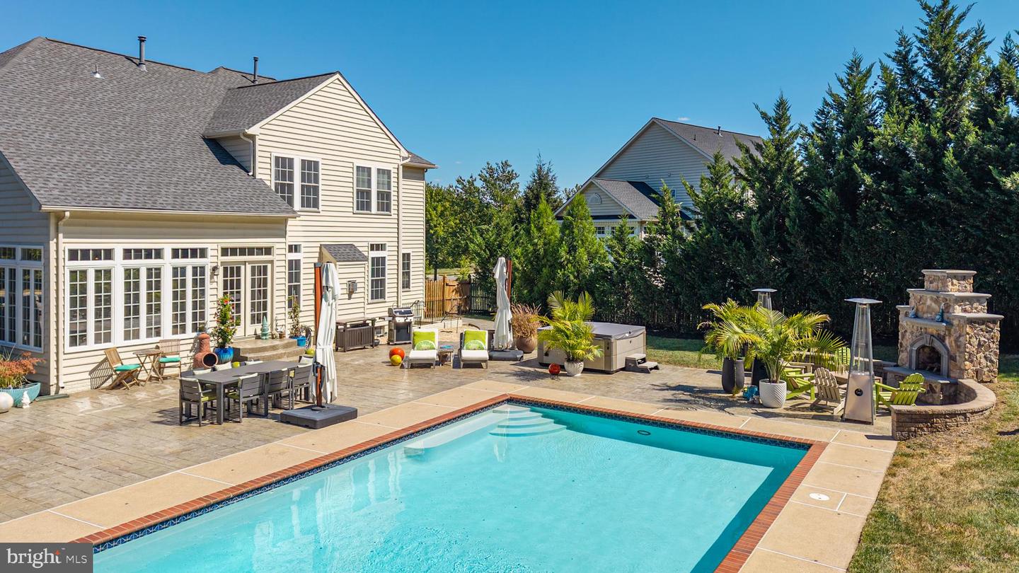 42591 UNBRIDLEDS SONG PL, CHANTILLY, Virginia 20152, 5 Bedrooms Bedrooms, ,4 BathroomsBathrooms,Residential,For sale,42591 UNBRIDLEDS SONG PL,VALO2113136 MLS # VALO2113136