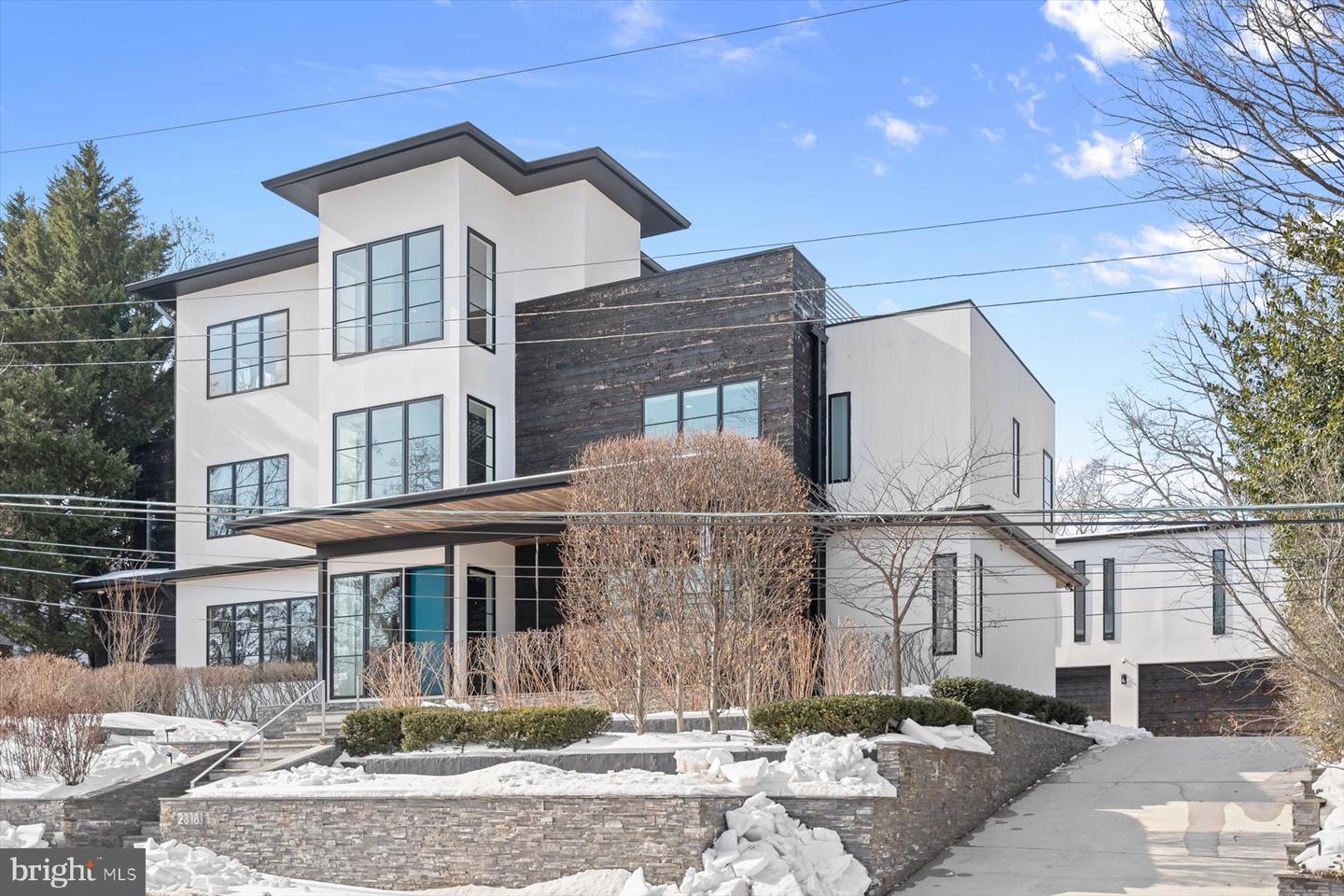 2318 N RICHMOND ST, ARLINGTON, Virginia 22207, 6 Bedrooms Bedrooms, ,6 BathroomsBathrooms,Residential,For sale,2318 N RICHMOND ST,VAAR2067370 MLS # VAAR2067370