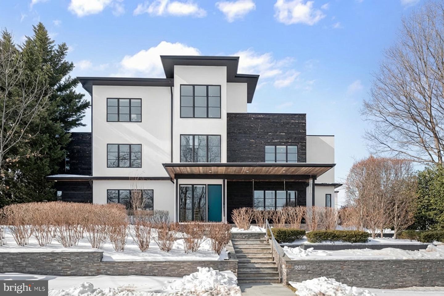 2318 N RICHMOND ST, ARLINGTON, Virginia 22207, 6 Bedrooms Bedrooms, ,6 BathroomsBathrooms,Residential,For sale,2318 N RICHMOND ST,VAAR2067370 MLS # VAAR2067370