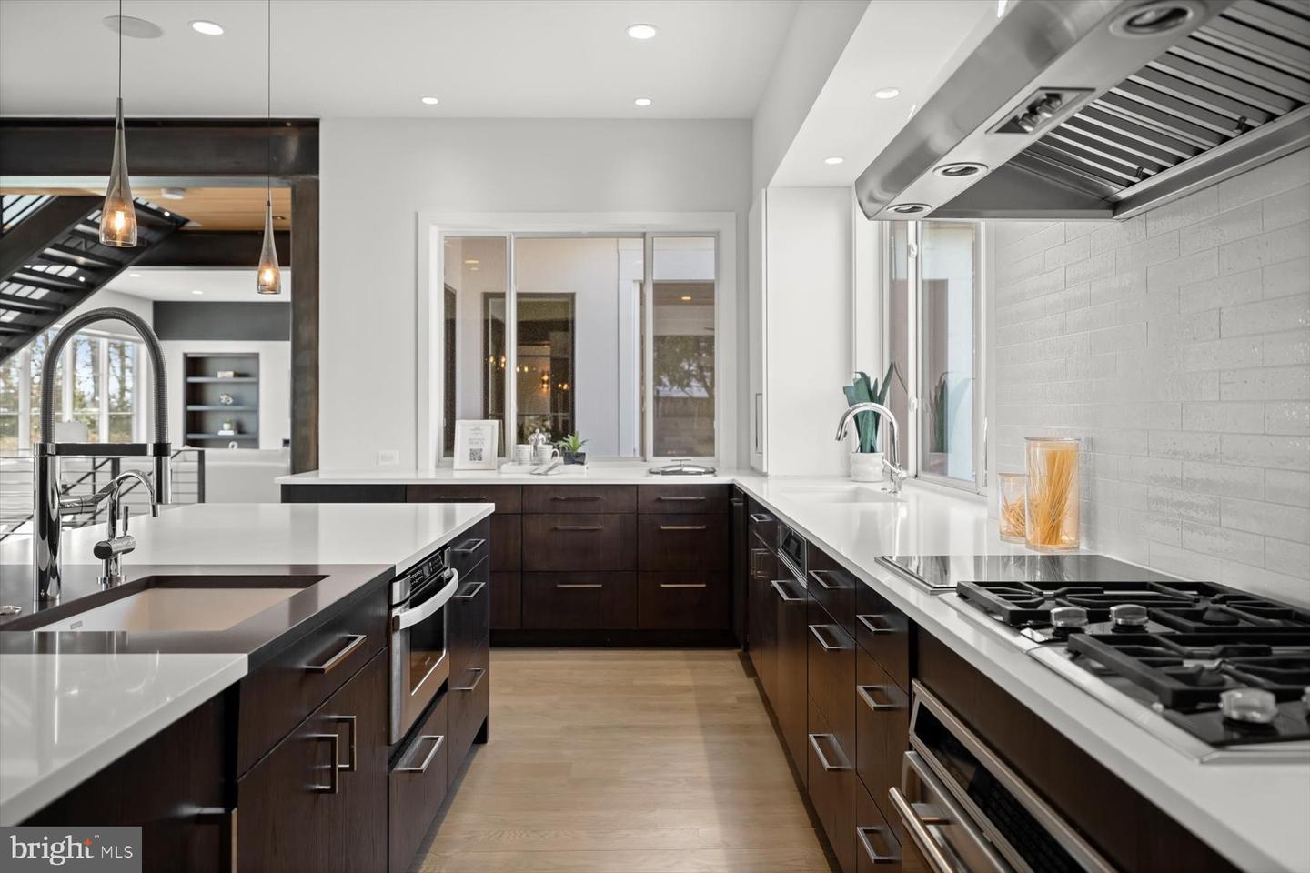 2318 N RICHMOND ST, ARLINGTON, Virginia 22207, 6 Bedrooms Bedrooms, ,6 BathroomsBathrooms,Residential,For sale,2318 N RICHMOND ST,VAAR2067370 MLS # VAAR2067370