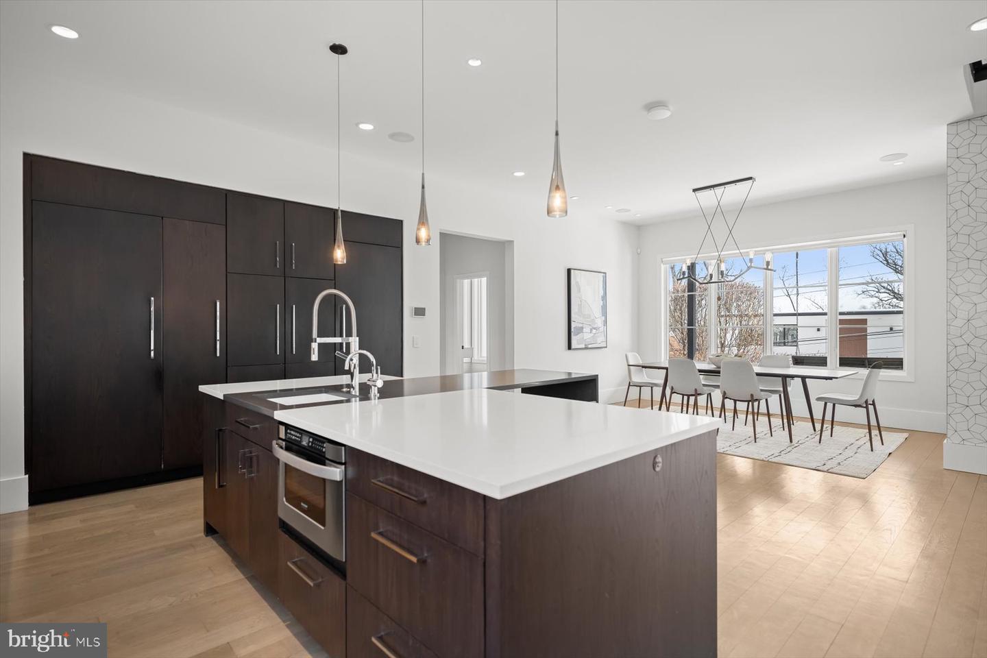 2318 N RICHMOND ST, ARLINGTON, Virginia 22207, 6 Bedrooms Bedrooms, ,6 BathroomsBathrooms,Residential,For sale,2318 N RICHMOND ST,VAAR2067370 MLS # VAAR2067370