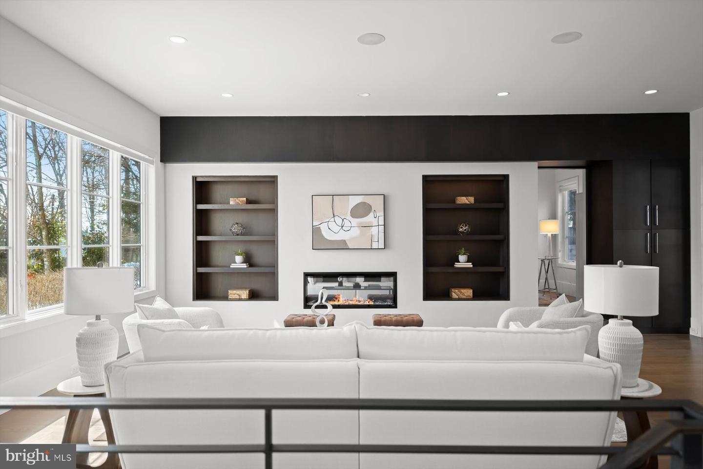 2318 N RICHMOND ST, ARLINGTON, Virginia 22207, 6 Bedrooms Bedrooms, ,6 BathroomsBathrooms,Residential,For sale,2318 N RICHMOND ST,VAAR2067370 MLS # VAAR2067370