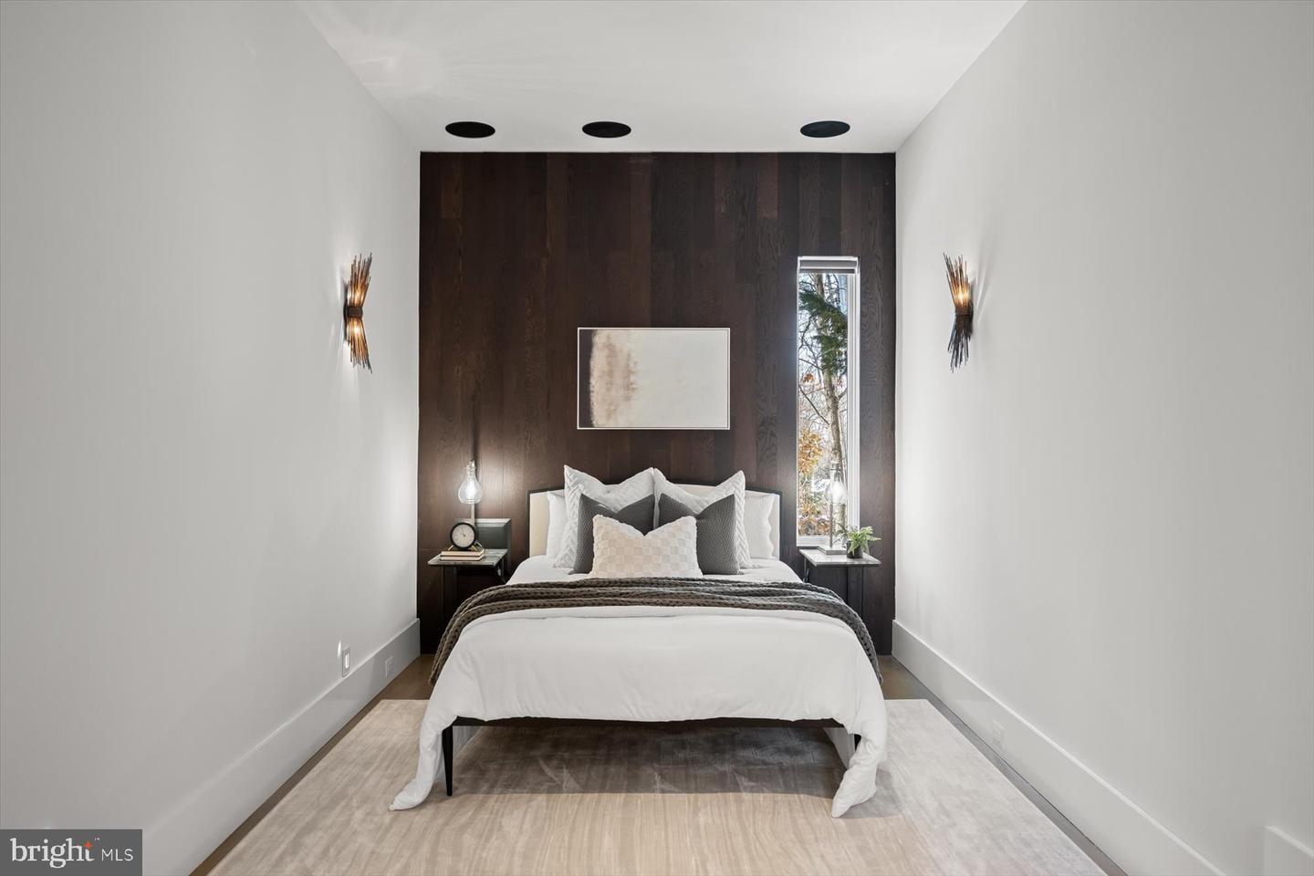 2318 N RICHMOND ST, ARLINGTON, Virginia 22207, 6 Bedrooms Bedrooms, ,6 BathroomsBathrooms,Residential,For sale,2318 N RICHMOND ST,VAAR2067370 MLS # VAAR2067370