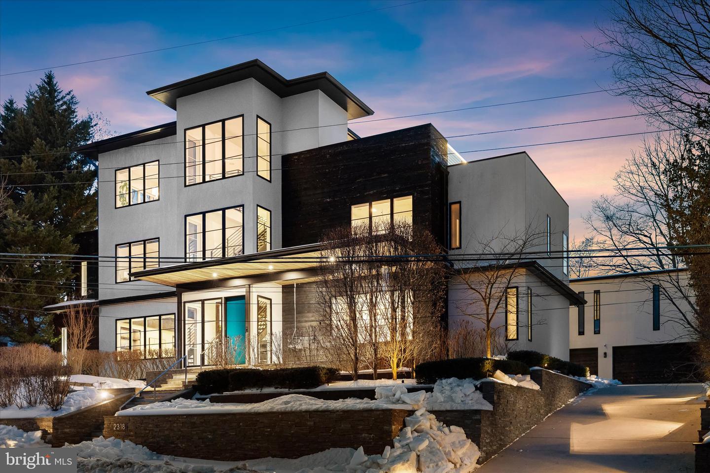 2318 N RICHMOND ST, ARLINGTON, Virginia 22207, 6 Bedrooms Bedrooms, ,6 BathroomsBathrooms,Residential,For sale,2318 N RICHMOND ST,VAAR2067370 MLS # VAAR2067370