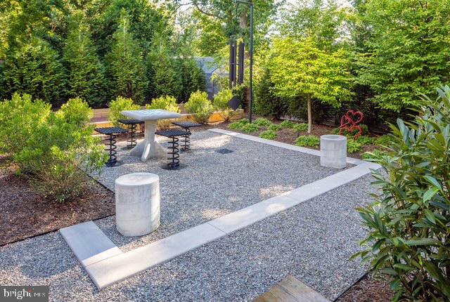 2318 N RICHMOND ST, ARLINGTON, Virginia 22207, 6 Bedrooms Bedrooms, ,6 BathroomsBathrooms,Residential,For sale,2318 N RICHMOND ST,VAAR2067370 MLS # VAAR2067370