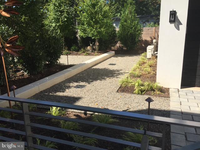 2318 N RICHMOND ST, ARLINGTON, Virginia 22207, 6 Bedrooms Bedrooms, ,6 BathroomsBathrooms,Residential,For sale,2318 N RICHMOND ST,VAAR2067370 MLS # VAAR2067370