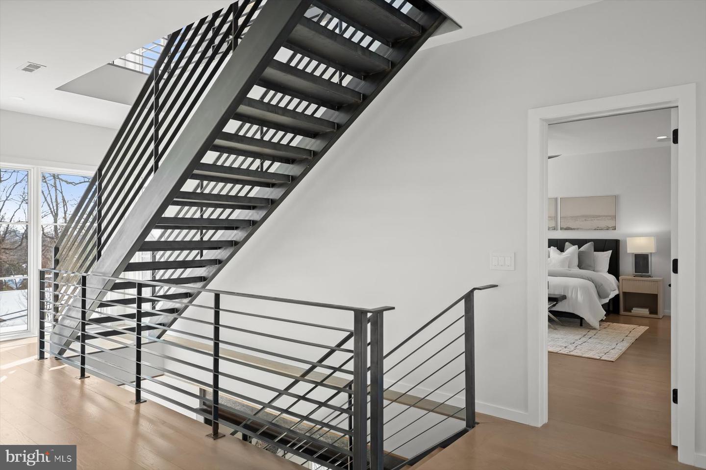 2318 N RICHMOND ST, ARLINGTON, Virginia 22207, 6 Bedrooms Bedrooms, ,6 BathroomsBathrooms,Residential,For sale,2318 N RICHMOND ST,VAAR2067370 MLS # VAAR2067370