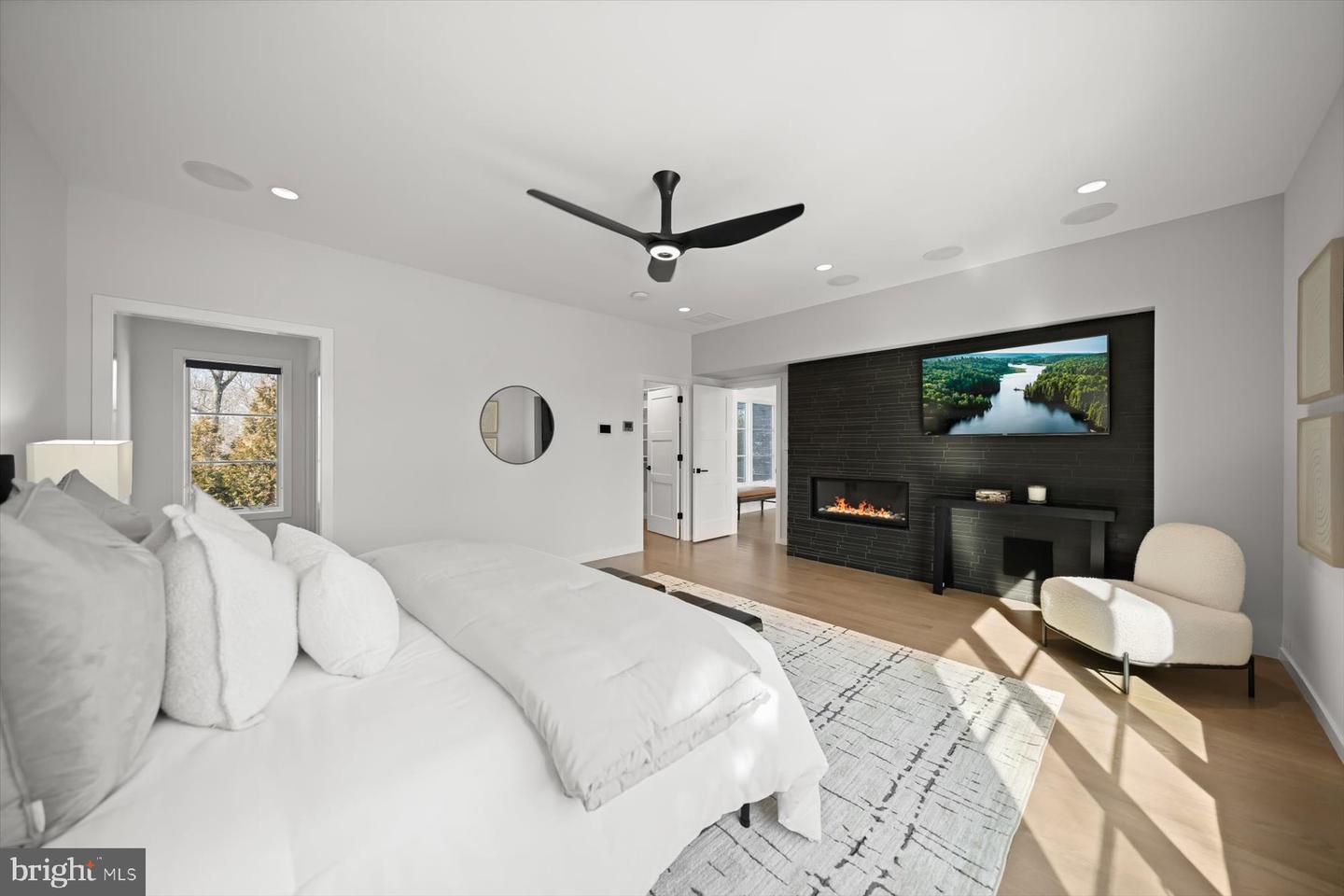 2318 N RICHMOND ST, ARLINGTON, Virginia 22207, 6 Bedrooms Bedrooms, ,6 BathroomsBathrooms,Residential,For sale,2318 N RICHMOND ST,VAAR2067370 MLS # VAAR2067370