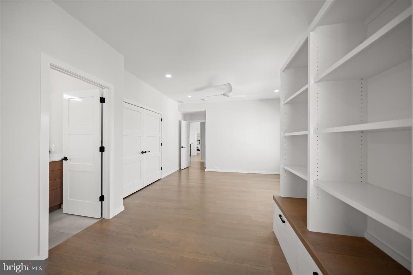 2318 N RICHMOND ST, ARLINGTON, Virginia 22207, 6 Bedrooms Bedrooms, ,6 BathroomsBathrooms,Residential,For sale,2318 N RICHMOND ST,VAAR2067370 MLS # VAAR2067370