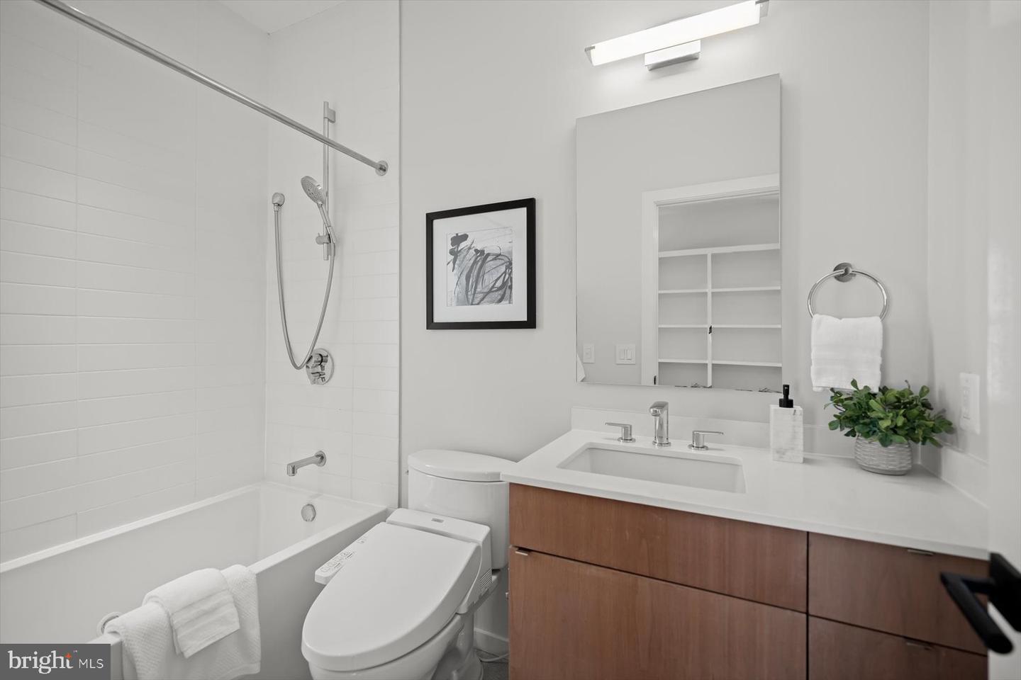 2318 N RICHMOND ST, ARLINGTON, Virginia 22207, 6 Bedrooms Bedrooms, ,6 BathroomsBathrooms,Residential,For sale,2318 N RICHMOND ST,VAAR2067370 MLS # VAAR2067370