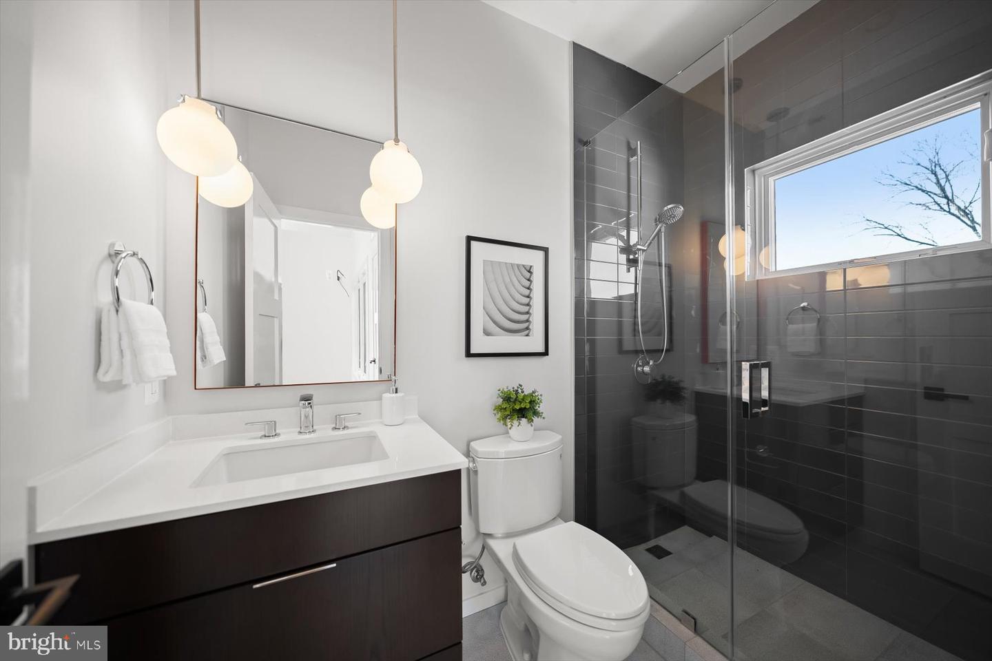 2318 N RICHMOND ST, ARLINGTON, Virginia 22207, 6 Bedrooms Bedrooms, ,6 BathroomsBathrooms,Residential,For sale,2318 N RICHMOND ST,VAAR2067370 MLS # VAAR2067370