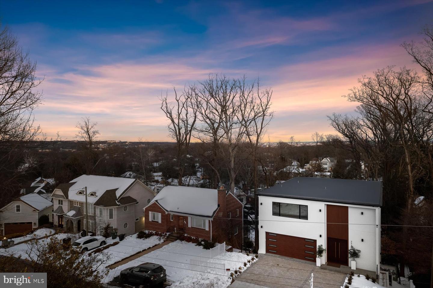 2318 N RICHMOND ST, ARLINGTON, Virginia 22207, 6 Bedrooms Bedrooms, ,6 BathroomsBathrooms,Residential,For sale,2318 N RICHMOND ST,VAAR2067370 MLS # VAAR2067370