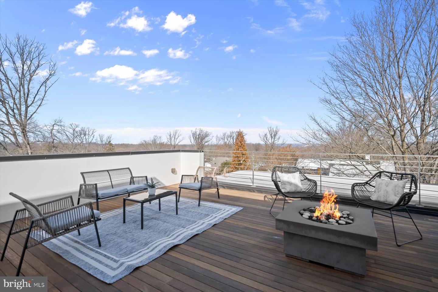 2318 N RICHMOND ST, ARLINGTON, Virginia 22207, 6 Bedrooms Bedrooms, ,6 BathroomsBathrooms,Residential,For sale,2318 N RICHMOND ST,VAAR2067370 MLS # VAAR2067370