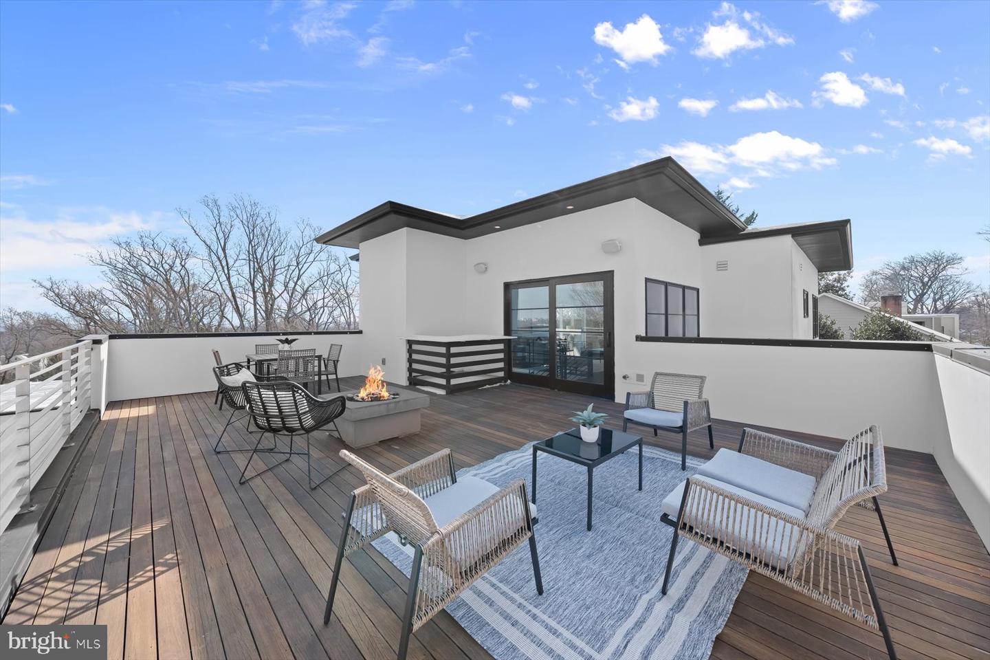 2318 N RICHMOND ST, ARLINGTON, Virginia 22207, 6 Bedrooms Bedrooms, ,6 BathroomsBathrooms,Residential,For sale,2318 N RICHMOND ST,VAAR2067370 MLS # VAAR2067370