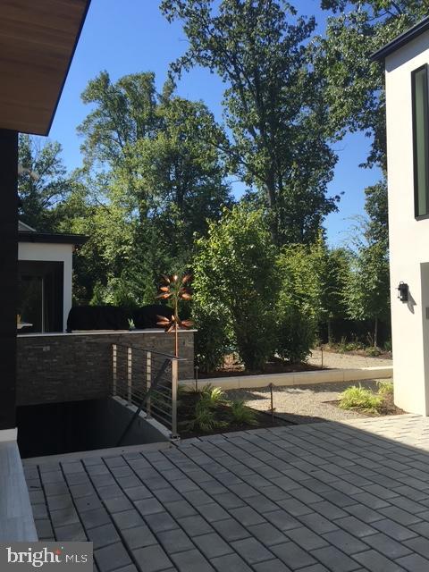 2318 N RICHMOND ST, ARLINGTON, Virginia 22207, 6 Bedrooms Bedrooms, ,6 BathroomsBathrooms,Residential,For sale,2318 N RICHMOND ST,VAAR2067370 MLS # VAAR2067370