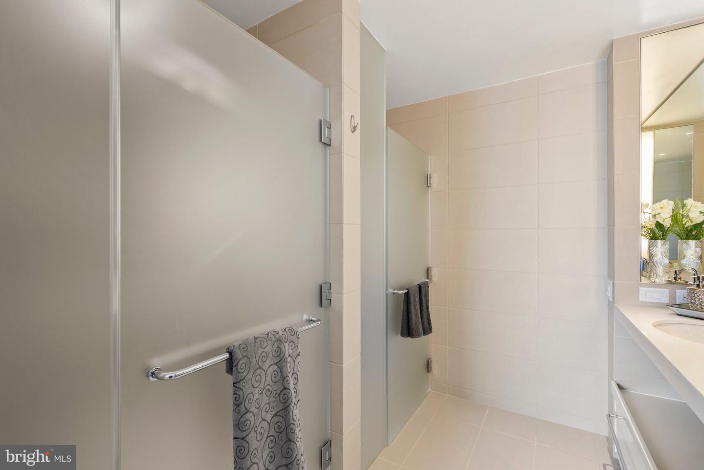 920 I ST NW #1009, WASHINGTON, District Of Columbia 20001, 2 Bedrooms Bedrooms, ,2 BathroomsBathrooms,Residential,For sale,920 I ST NW #1009,DCDC2240026 MLS # DCDC2240026