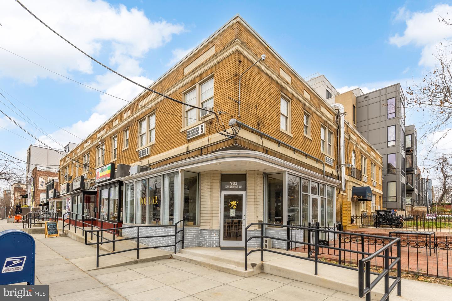 30 KENNEDY ST NW #9, WASHINGTON, District Of Columbia 20011, 2 Bedrooms Bedrooms, ,2 BathroomsBathrooms,Residential,For sale,30 KENNEDY ST NW #9,DCDC2240056 MLS # DCDC2240056