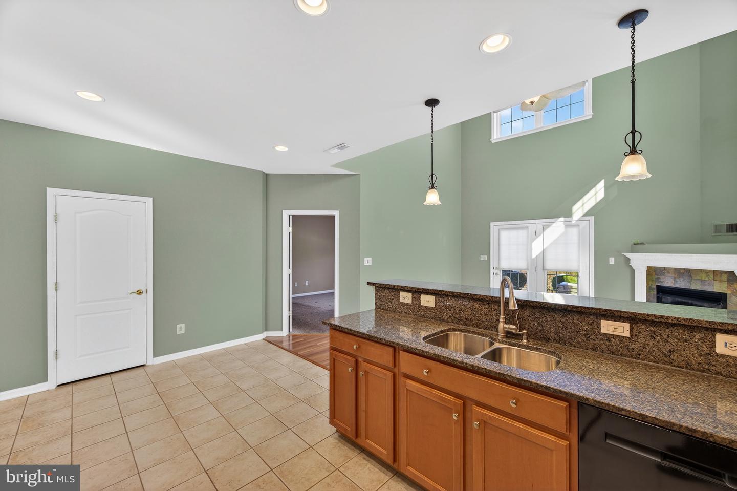 20562 ROSEWOOD MANOR SQ, ASHBURN, Virginia 20147, 3 Bedrooms Bedrooms, ,2 BathroomsBathrooms,Residential,For sale,20562 ROSEWOOD MANOR SQ,VALO2113364 MLS # VALO2113364