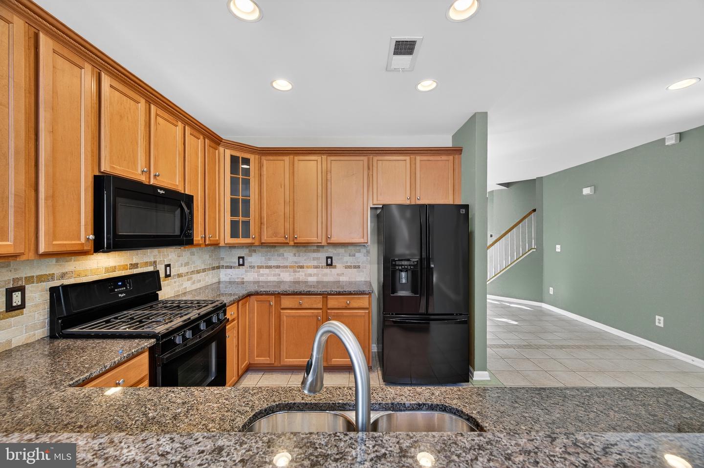 20562 ROSEWOOD MANOR SQ, ASHBURN, Virginia 20147, 3 Bedrooms Bedrooms, ,2 BathroomsBathrooms,Residential,For sale,20562 ROSEWOOD MANOR SQ,VALO2113364 MLS # VALO2113364