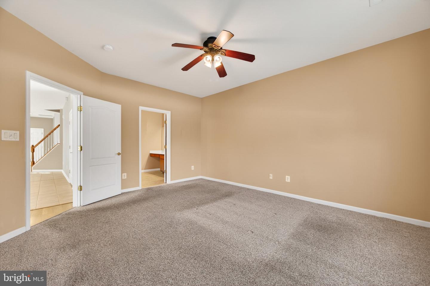 20562 ROSEWOOD MANOR SQ, ASHBURN, Virginia 20147, 3 Bedrooms Bedrooms, ,2 BathroomsBathrooms,Residential,For sale,20562 ROSEWOOD MANOR SQ,VALO2113364 MLS # VALO2113364