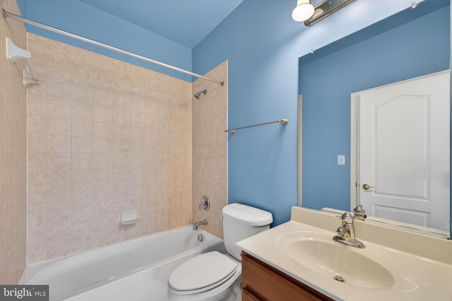 20562 ROSEWOOD MANOR SQ, ASHBURN, Virginia 20147, 3 Bedrooms Bedrooms, ,2 BathroomsBathrooms,Residential,For sale,20562 ROSEWOOD MANOR SQ,VALO2113364 MLS # VALO2113364