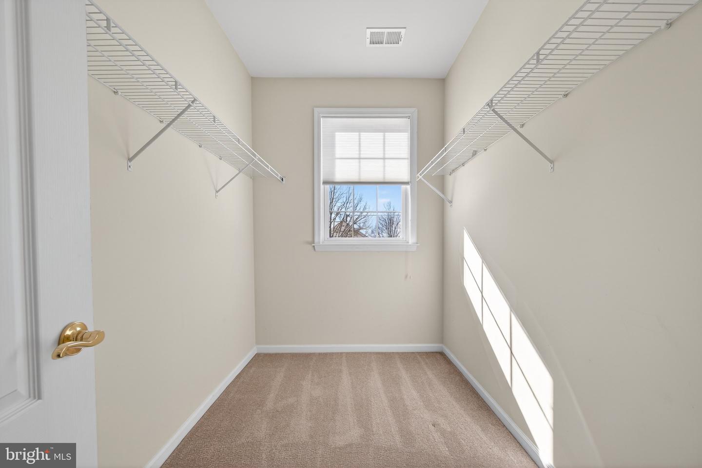 20562 ROSEWOOD MANOR SQ, ASHBURN, Virginia 20147, 3 Bedrooms Bedrooms, ,2 BathroomsBathrooms,Residential,For sale,20562 ROSEWOOD MANOR SQ,VALO2113364 MLS # VALO2113364