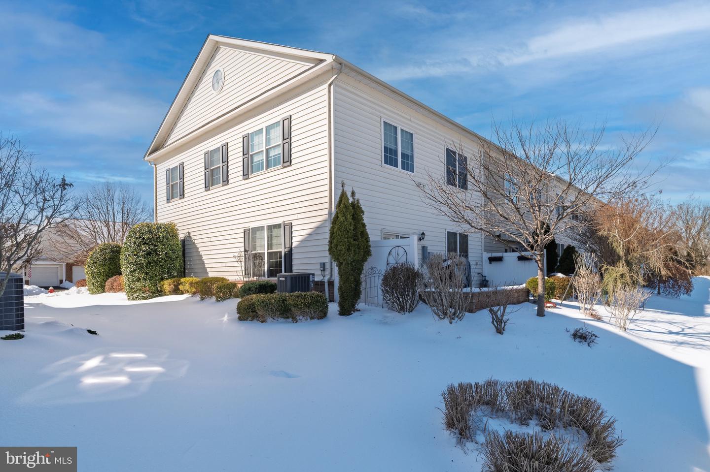 20562 ROSEWOOD MANOR SQ, ASHBURN, Virginia 20147, 3 Bedrooms Bedrooms, ,2 BathroomsBathrooms,Residential,For sale,20562 ROSEWOOD MANOR SQ,VALO2113364 MLS # VALO2113364