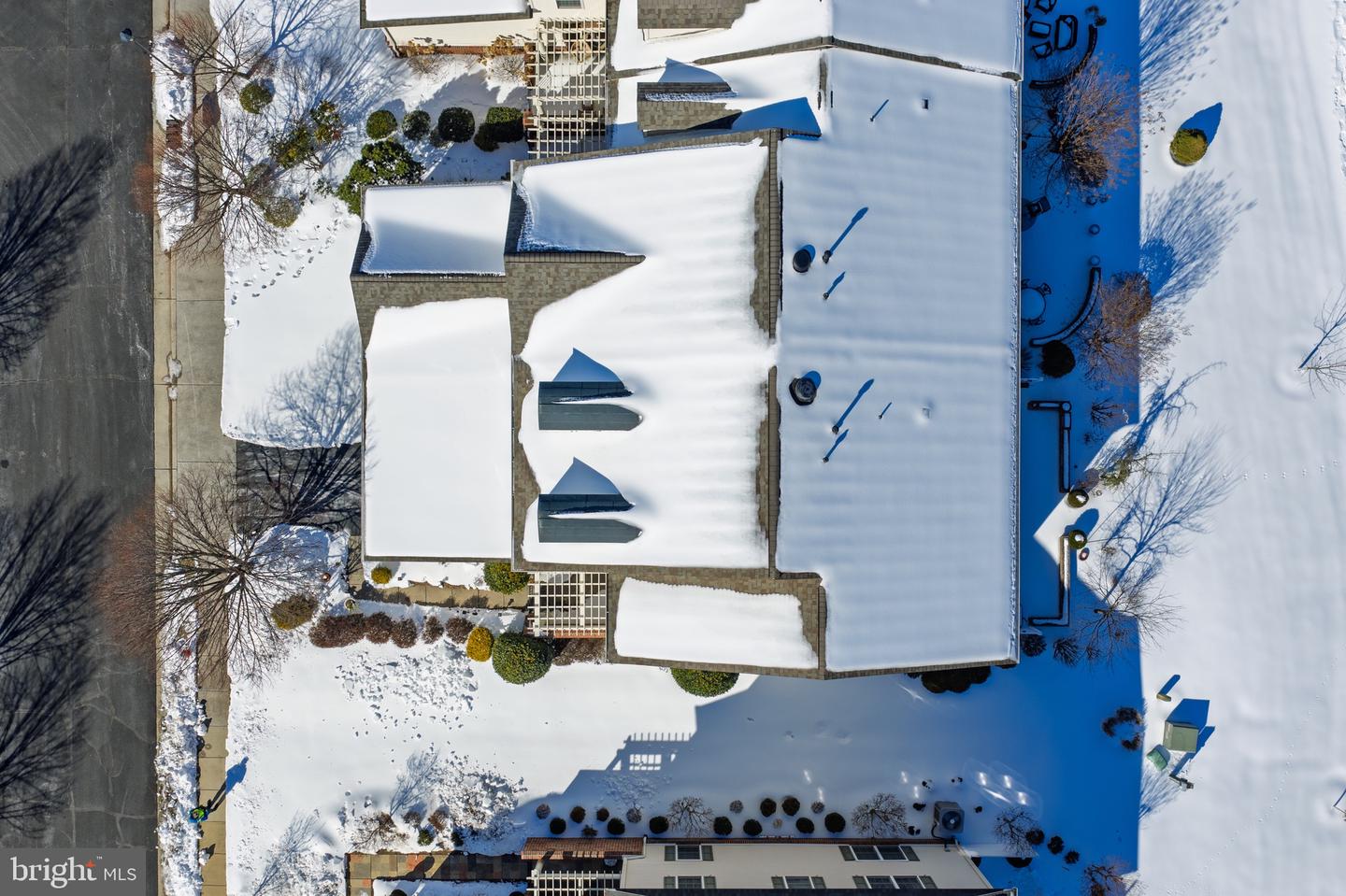 20562 ROSEWOOD MANOR SQ, ASHBURN, Virginia 20147, 3 Bedrooms Bedrooms, ,2 BathroomsBathrooms,Residential,For sale,20562 ROSEWOOD MANOR SQ,VALO2113364 MLS # VALO2113364