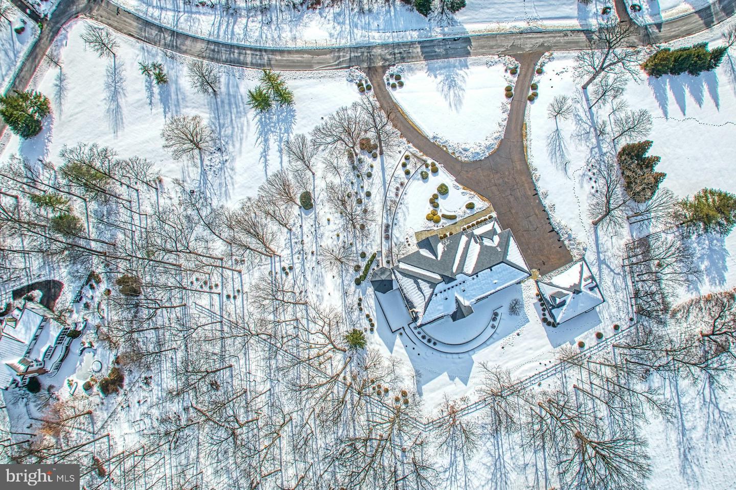 40436 BEACON HILL DR, LEESBURG, Virginia 20176, 5 Bedrooms Bedrooms, ,5 BathroomsBathrooms,Residential,For sale,40436 BEACON HILL DR,VALO2113328 MLS # VALO2113328