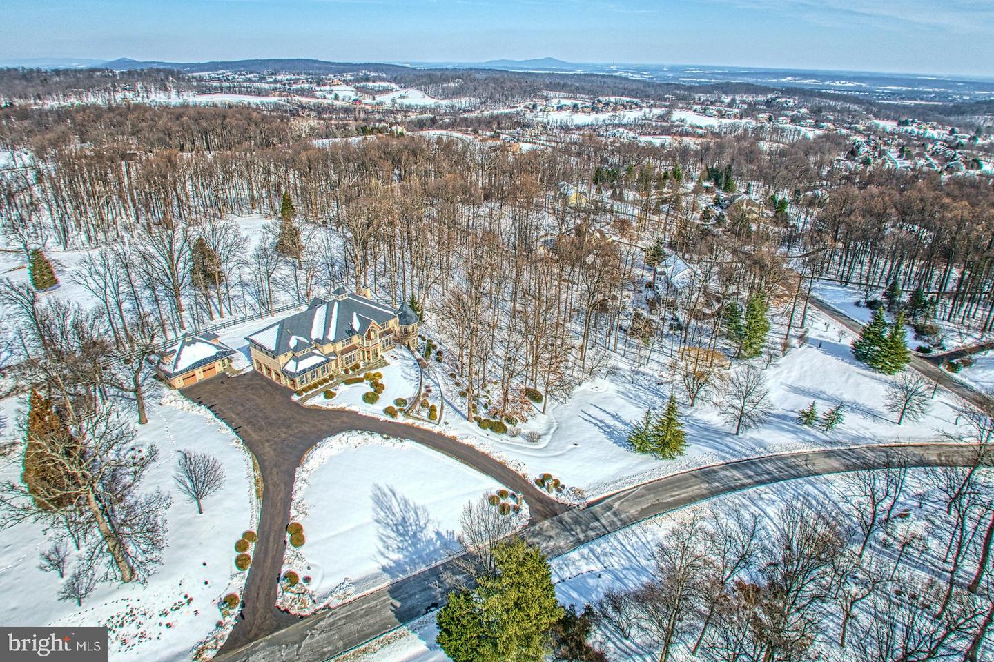 40436 BEACON HILL DR, LEESBURG, Virginia 20176, 5 Bedrooms Bedrooms, ,5 BathroomsBathrooms,Residential,For sale,40436 BEACON HILL DR,VALO2113328 MLS # VALO2113328