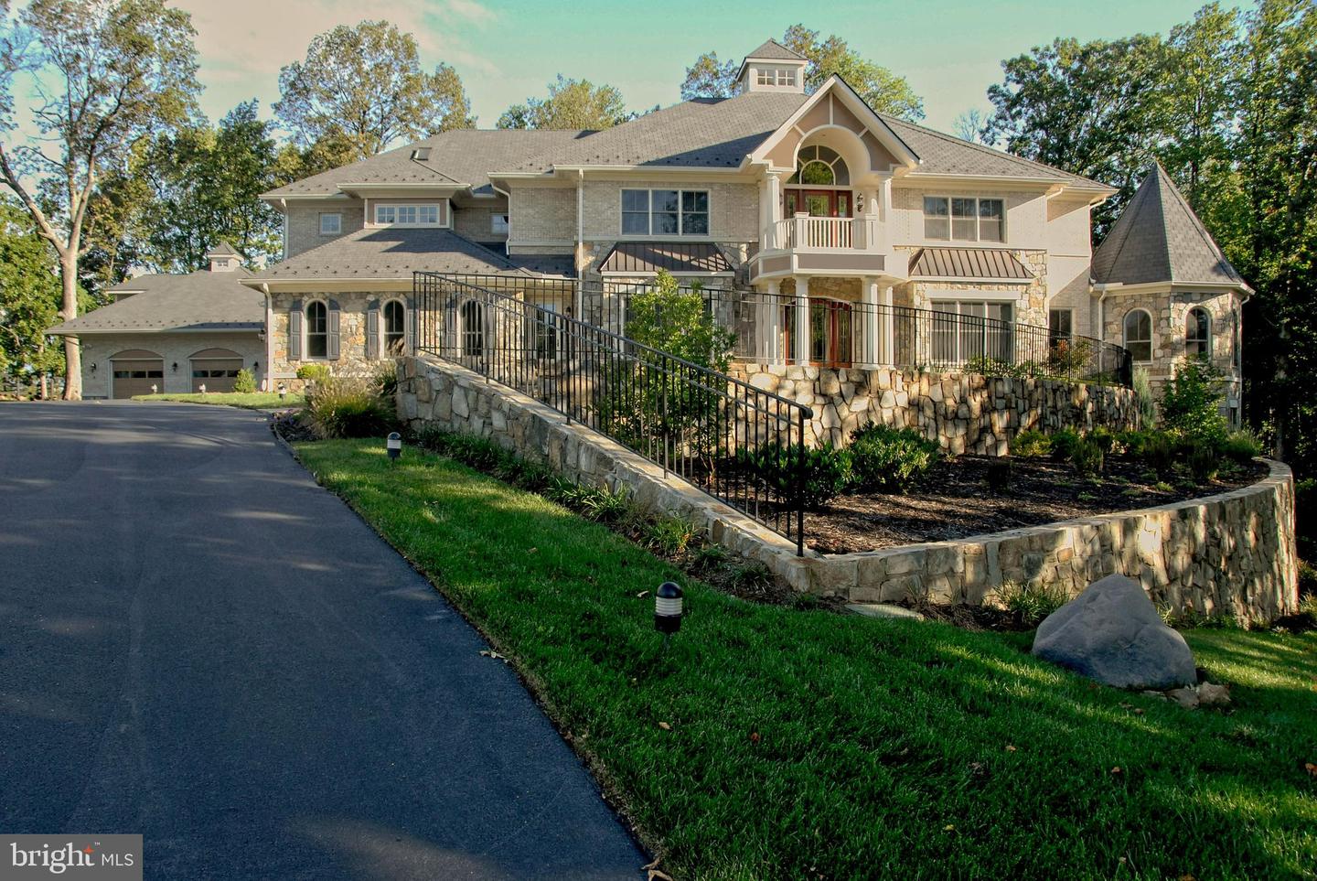 40436 BEACON HILL DR, LEESBURG, Virginia 20176, 5 Bedrooms Bedrooms, ,5 BathroomsBathrooms,Residential,For sale,40436 BEACON HILL DR,VALO2113328 MLS # VALO2113328