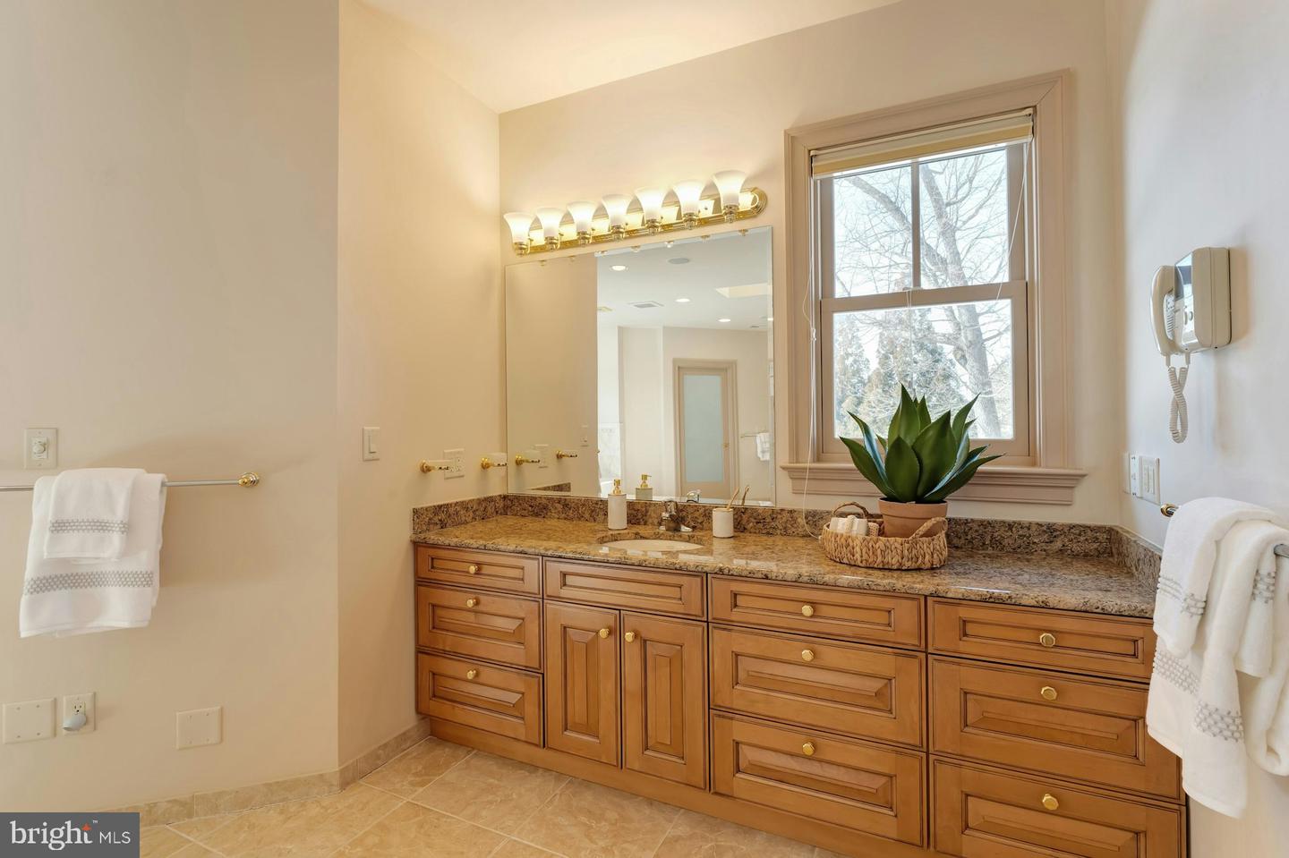 40436 BEACON HILL DR, LEESBURG, Virginia 20176, 5 Bedrooms Bedrooms, ,5 BathroomsBathrooms,Residential,For sale,40436 BEACON HILL DR,VALO2113328 MLS # VALO2113328