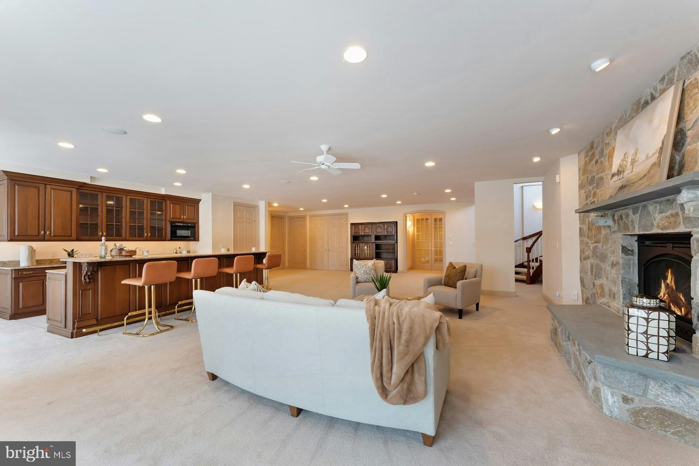 40436 BEACON HILL DR, LEESBURG, Virginia 20176, 5 Bedrooms Bedrooms, ,5 BathroomsBathrooms,Residential,For sale,40436 BEACON HILL DR,VALO2113328 MLS # VALO2113328